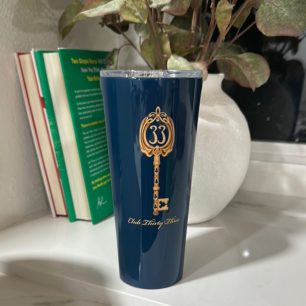Brand new with tags corkcicle mug club 33